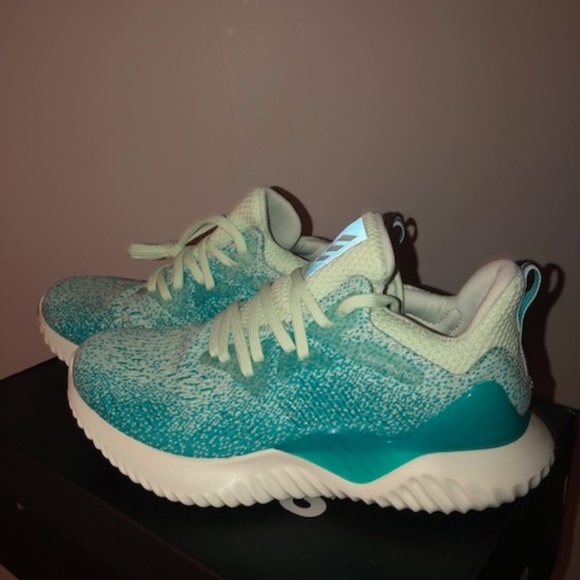 adidas alphabounce light blue